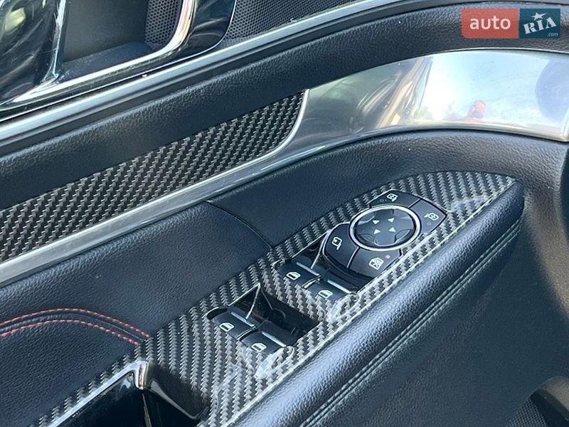 Позашляховик / Кросовер Ford Explorer 2016 в Одесі