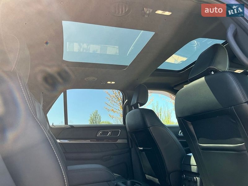 Внедорожник / Кроссовер Ford Explorer 2018 в Виннице