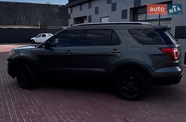 Внедорожник / Кроссовер Ford Explorer 2017 в Киеве