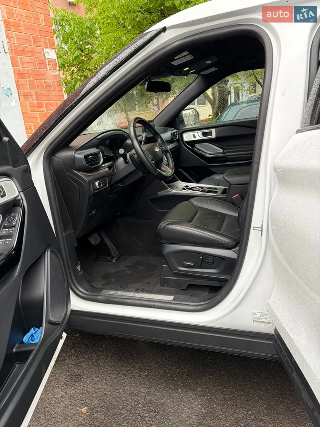 2022 Ford Explorer - мініатюра 13