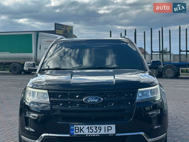 Позашляховик / Кросовер Ford Explorer 2017 в Рівному