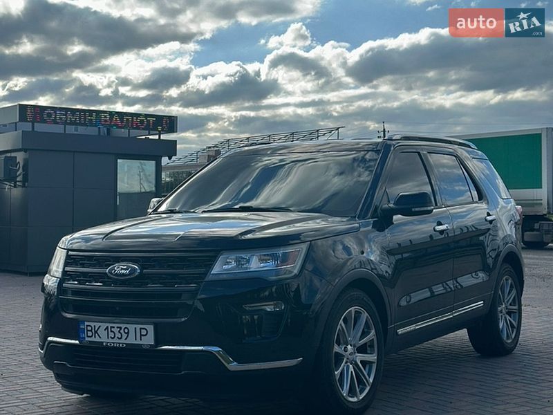 Позашляховик / Кросовер Ford Explorer 2017 в Рівному