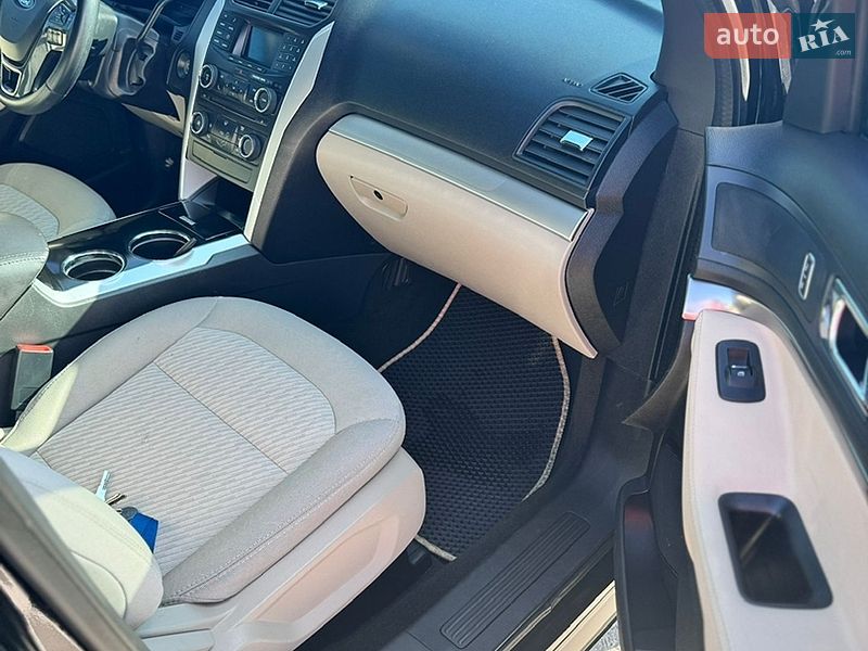 Внедорожник / Кроссовер Ford Explorer 2017 в Ивано-Франковске