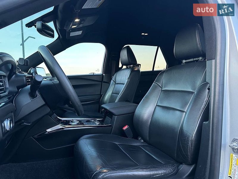 Внедорожник / Кроссовер Ford Explorer 2022 в Ровно