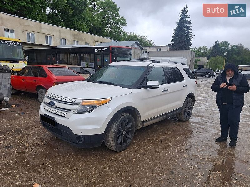 Позашляховик / Кросовер Ford Explorer 2011 в Тернополі