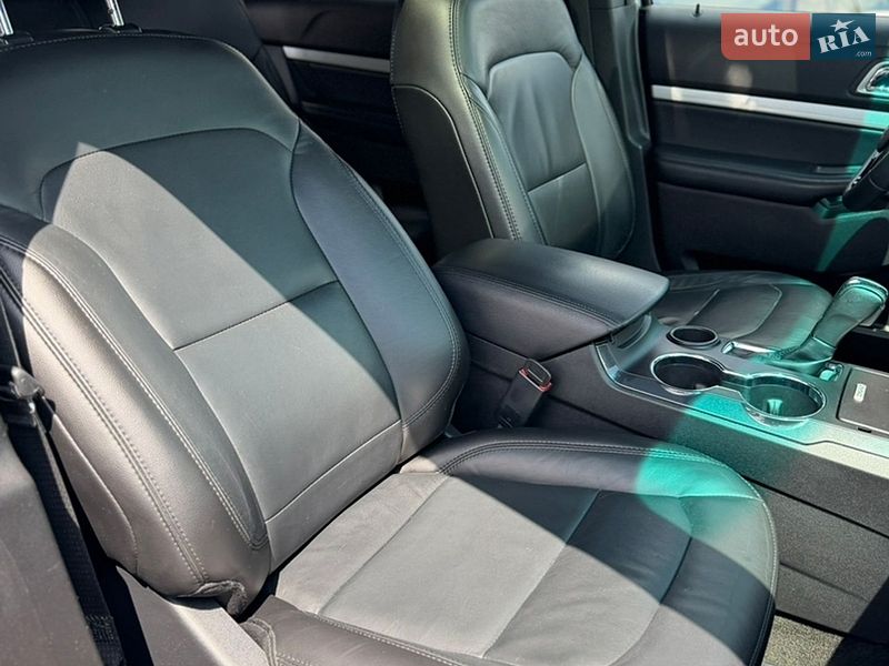 Внедорожник / Кроссовер Ford Explorer 2016 в Ивано-Франковске