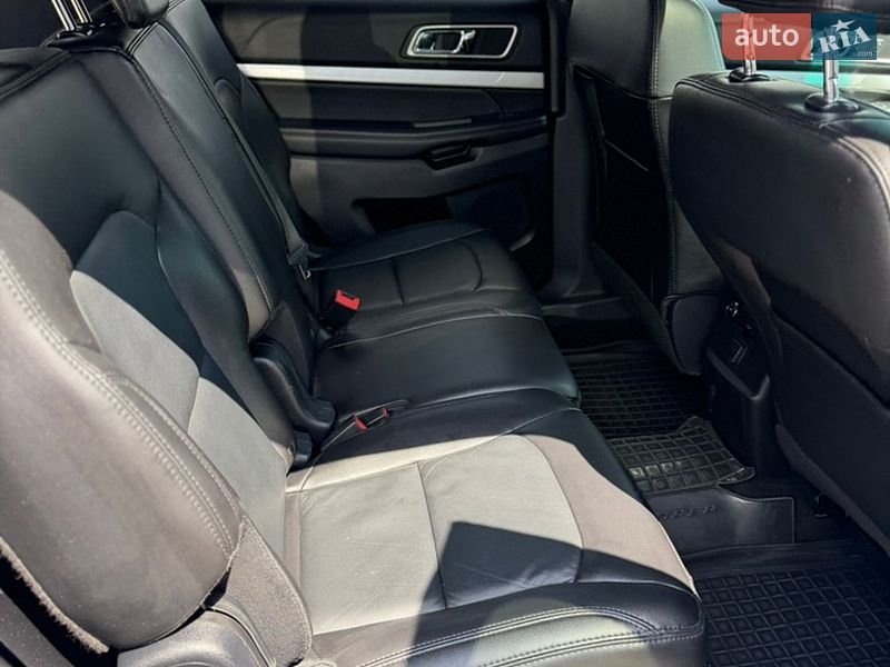 Внедорожник / Кроссовер Ford Explorer 2016 в Ивано-Франковске