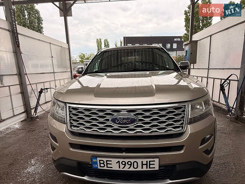 Внедорожник / Кроссовер Ford Explorer 2016 в Черноморске фото 2 Внедорожник / Кроссовер Ford Explorer 2016 в Черноморске