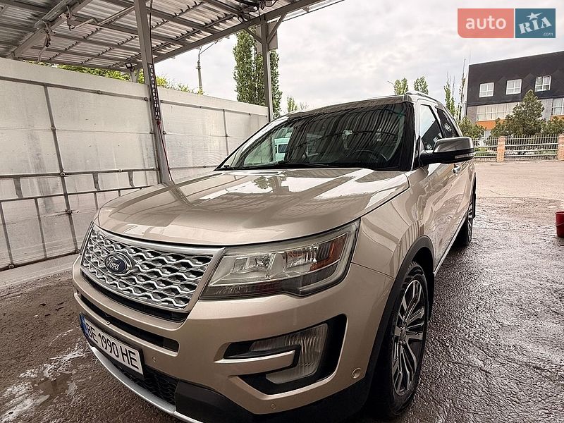 Внедорожник / Кроссовер Ford Explorer 2016 в Черноморске фото Внедорожник / Кроссовер Ford Explorer 2016 в Черноморске