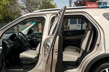 Внедорожник / Кроссовер Ford Explorer 2016 в Черноморске фото 13 Внедорожник / Кроссовер Ford Explorer 2016 в Черноморске