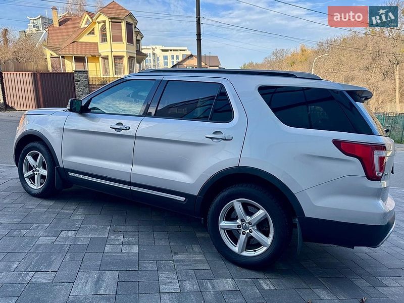Внедорожник / Кроссовер Ford Explorer 2016 в Киеве
