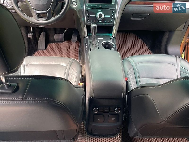 Позашляховик / Кросовер Ford Explorer 2016 в Броварах
