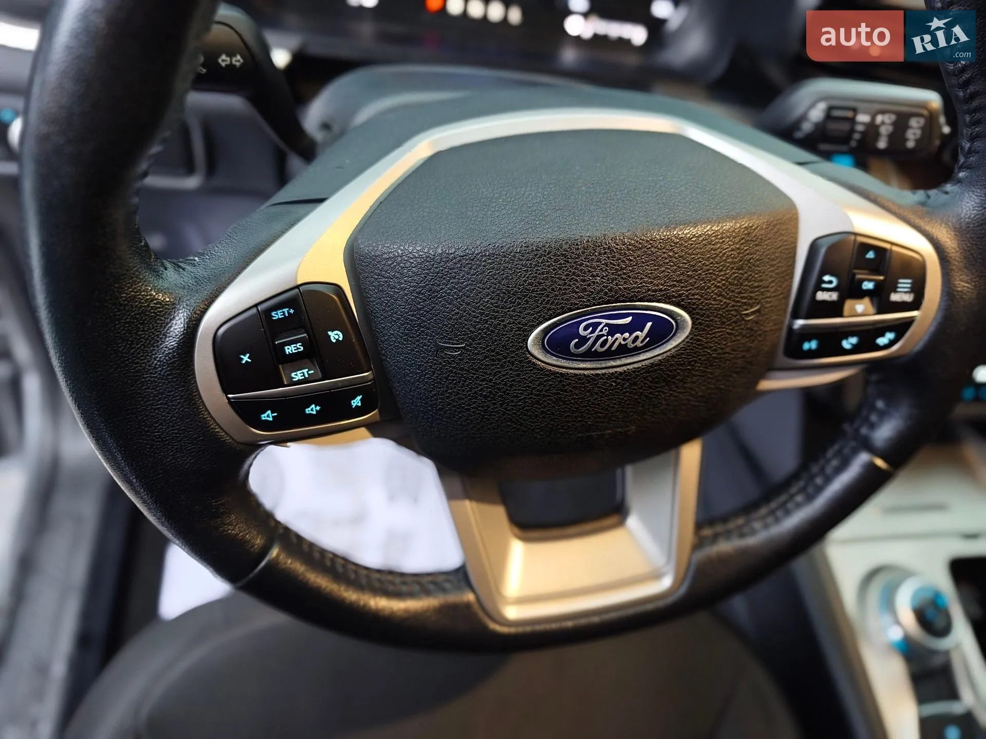 2021 Ford Explorer - мініатюра 27