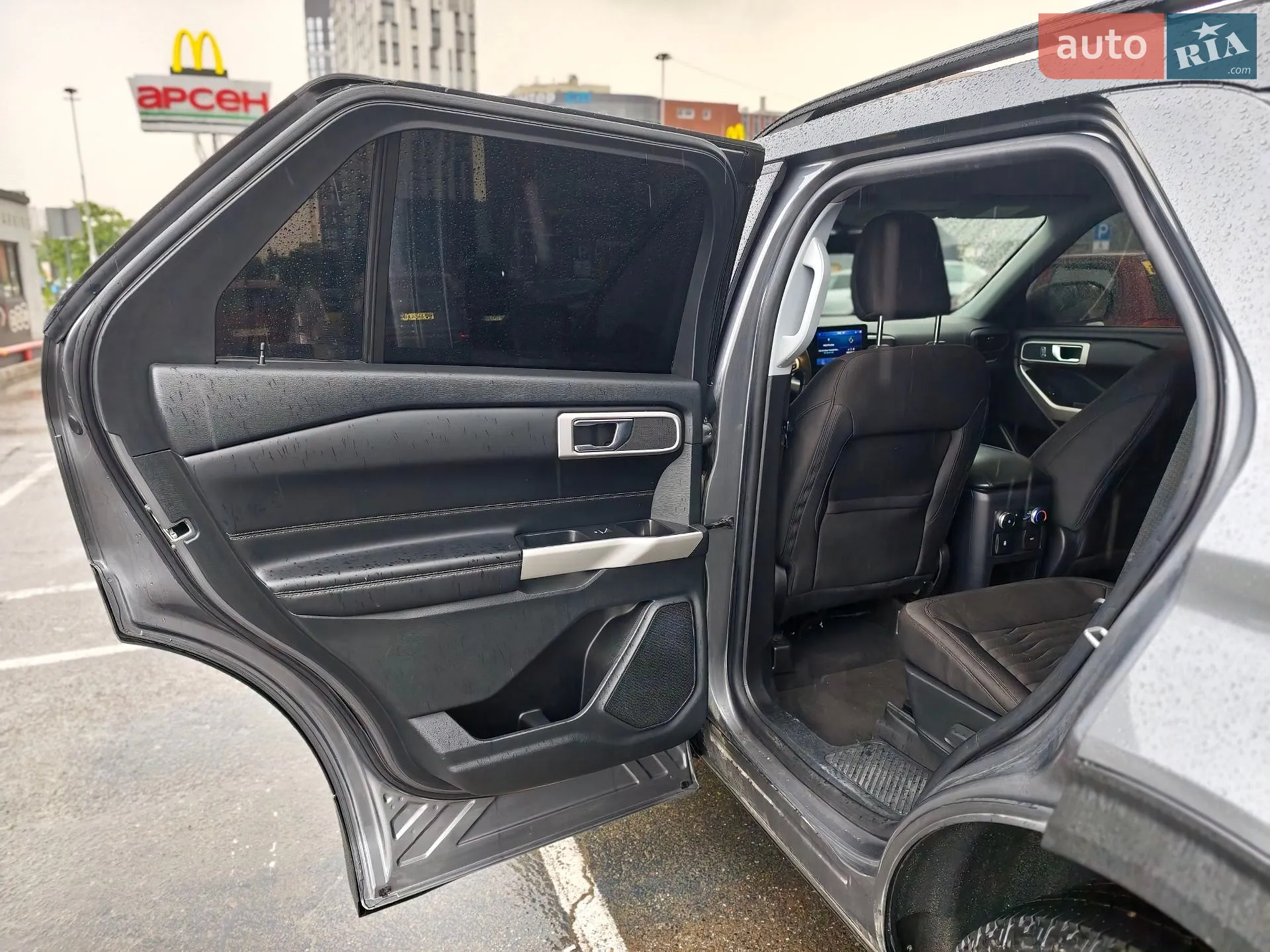2021 Ford Explorer - мініатюра 8