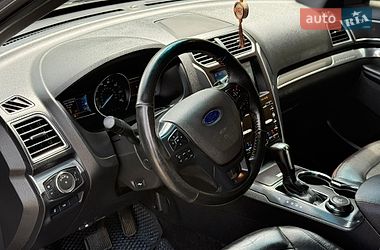 Позашляховик / Кросовер Ford Explorer 2016 в Львові фото 23 Позашляховик / Кросовер Ford Explorer 2016 в Львові