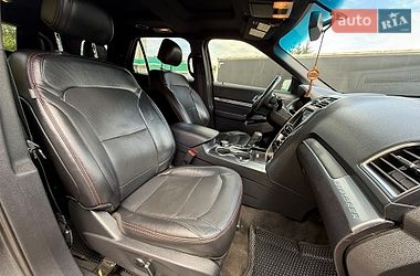 Позашляховик / Кросовер Ford Explorer 2016 в Львові фото 42 Позашляховик / Кросовер Ford Explorer 2016 в Львові
