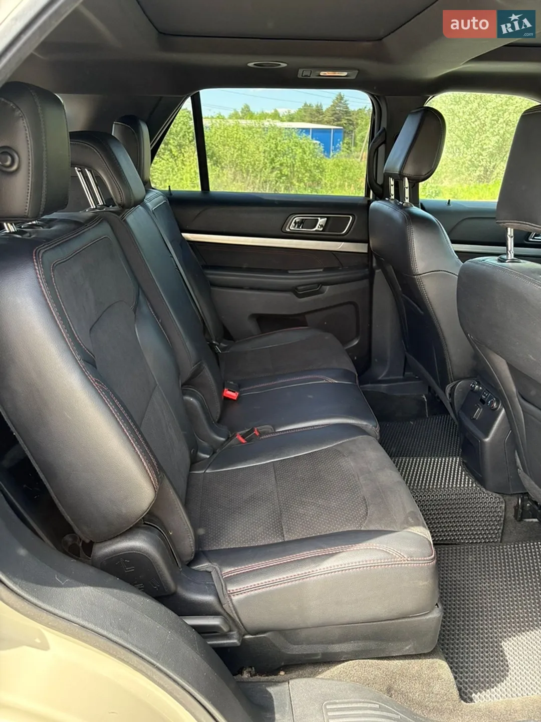 2017 Ford Explorer - мініатюра 15
