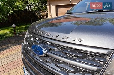 Позашляховик / Кросовер Ford Explorer 2018 в Івано-Франківську