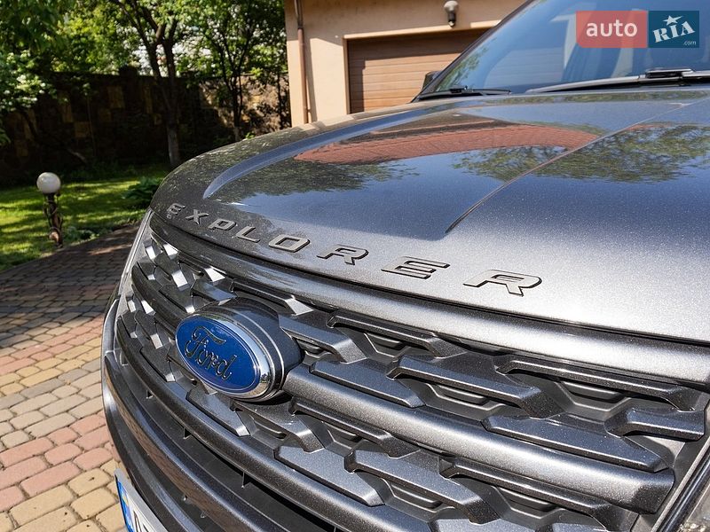 Позашляховик / Кросовер Ford Explorer 2018 в Івано-Франківську