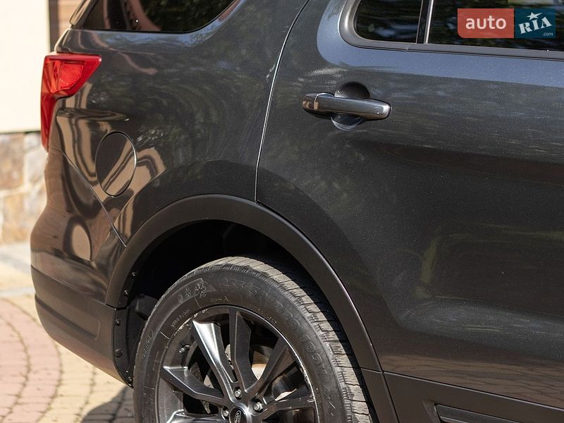 Позашляховик / Кросовер Ford Explorer 2018 в Івано-Франківську