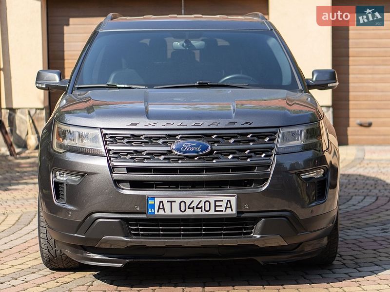 Позашляховик / Кросовер Ford Explorer 2018 в Івано-Франківську