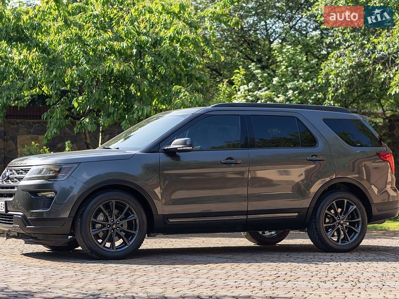 Позашляховик / Кросовер Ford Explorer 2018 в Івано-Франківську