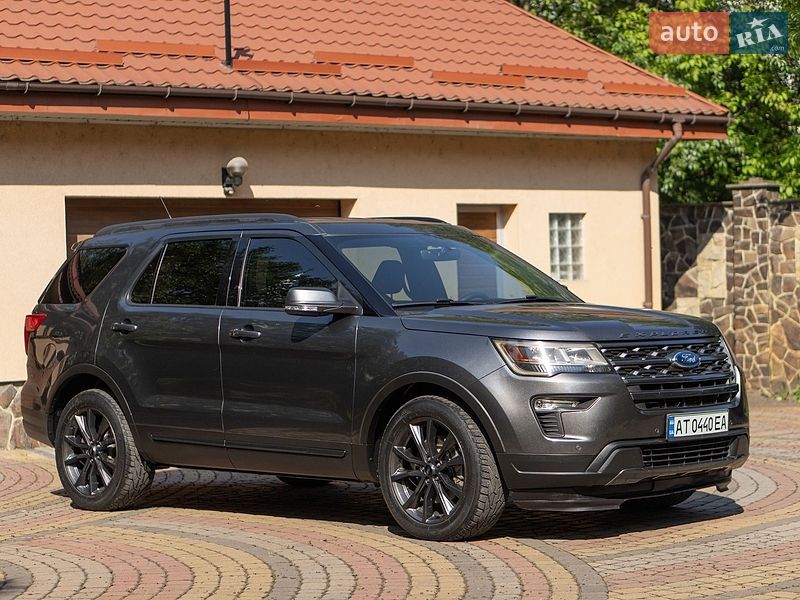Позашляховик / Кросовер Ford Explorer 2018 в Івано-Франківську