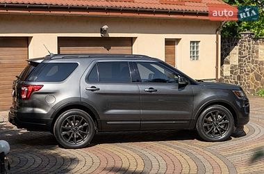 Позашляховик / Кросовер Ford Explorer 2018 в Івано-Франківську