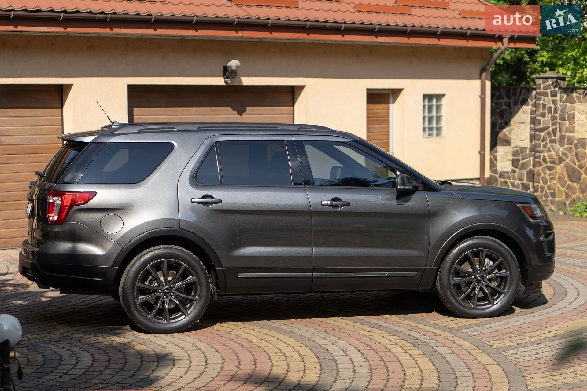 2018 Ford Explorer - мініатюра 11