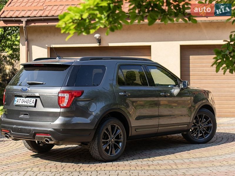 Позашляховик / Кросовер Ford Explorer 2018 в Івано-Франківську