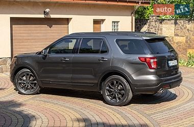 Позашляховик / Кросовер Ford Explorer 2018 в Івано-Франківську