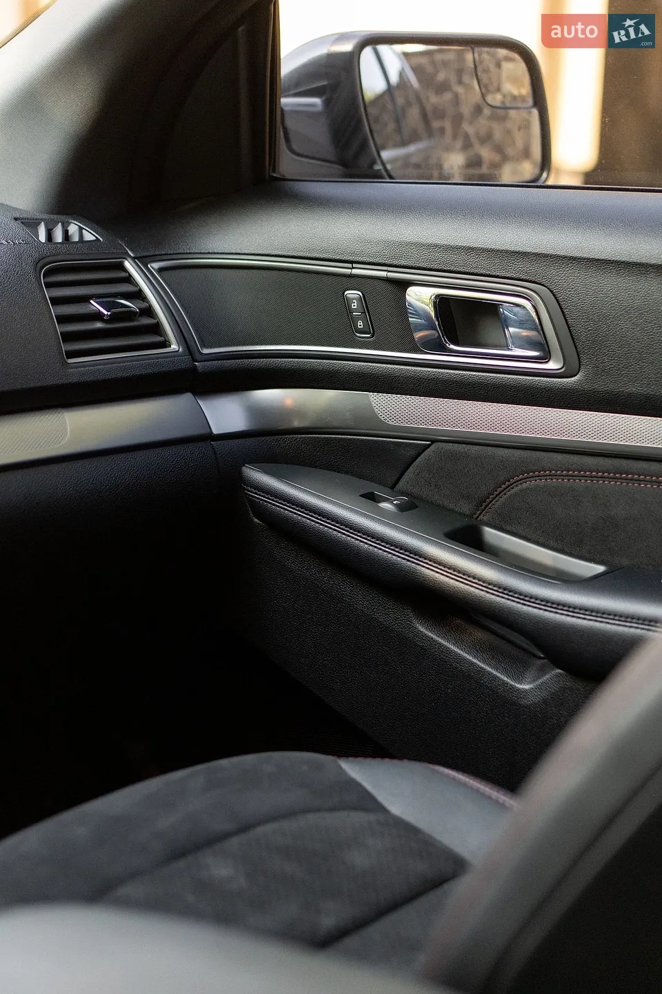 2018 Ford Explorer - мініатюра 30