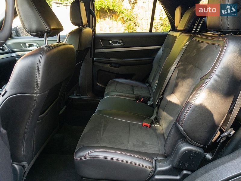 Позашляховик / Кросовер Ford Explorer 2018 в Івано-Франківську