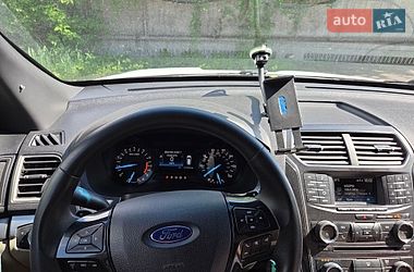 Позашляховик / Кросовер Ford Explorer 2016 в Києві