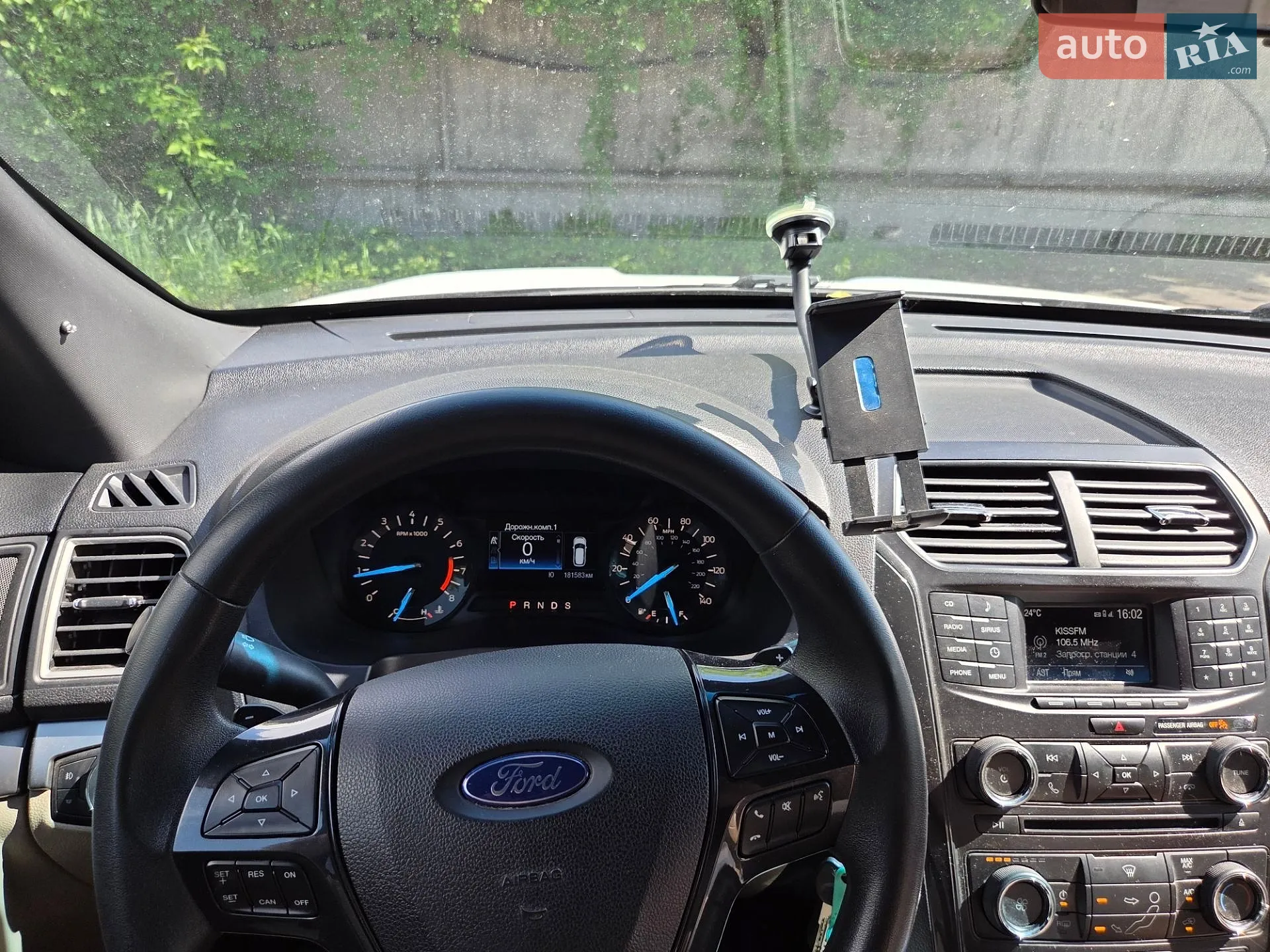 2016 Ford Explorer - мініатюра 3
