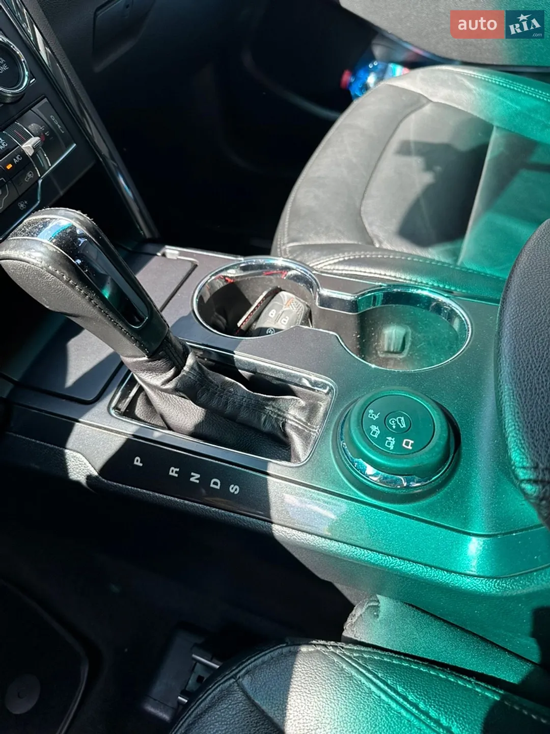 2016 Ford Explorer - мініатюра 14