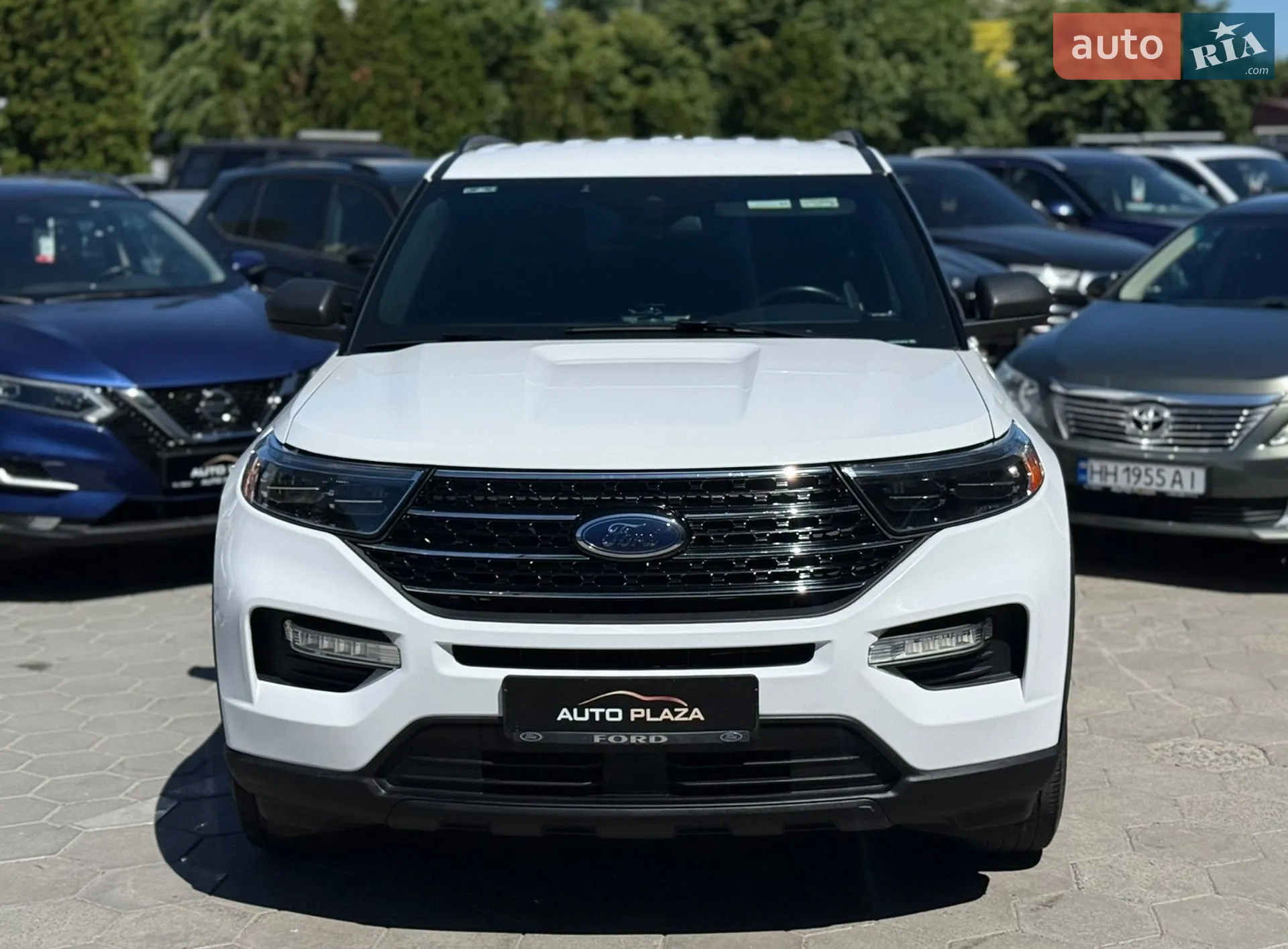 2020 Ford Explorer - мініатюра 2