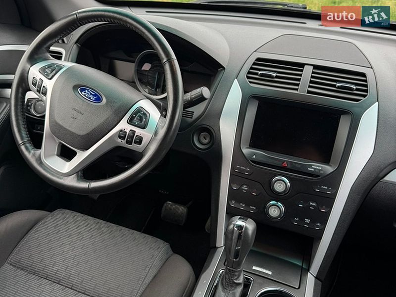 Позашляховик / Кросовер Ford Explorer 2012 в Києві
