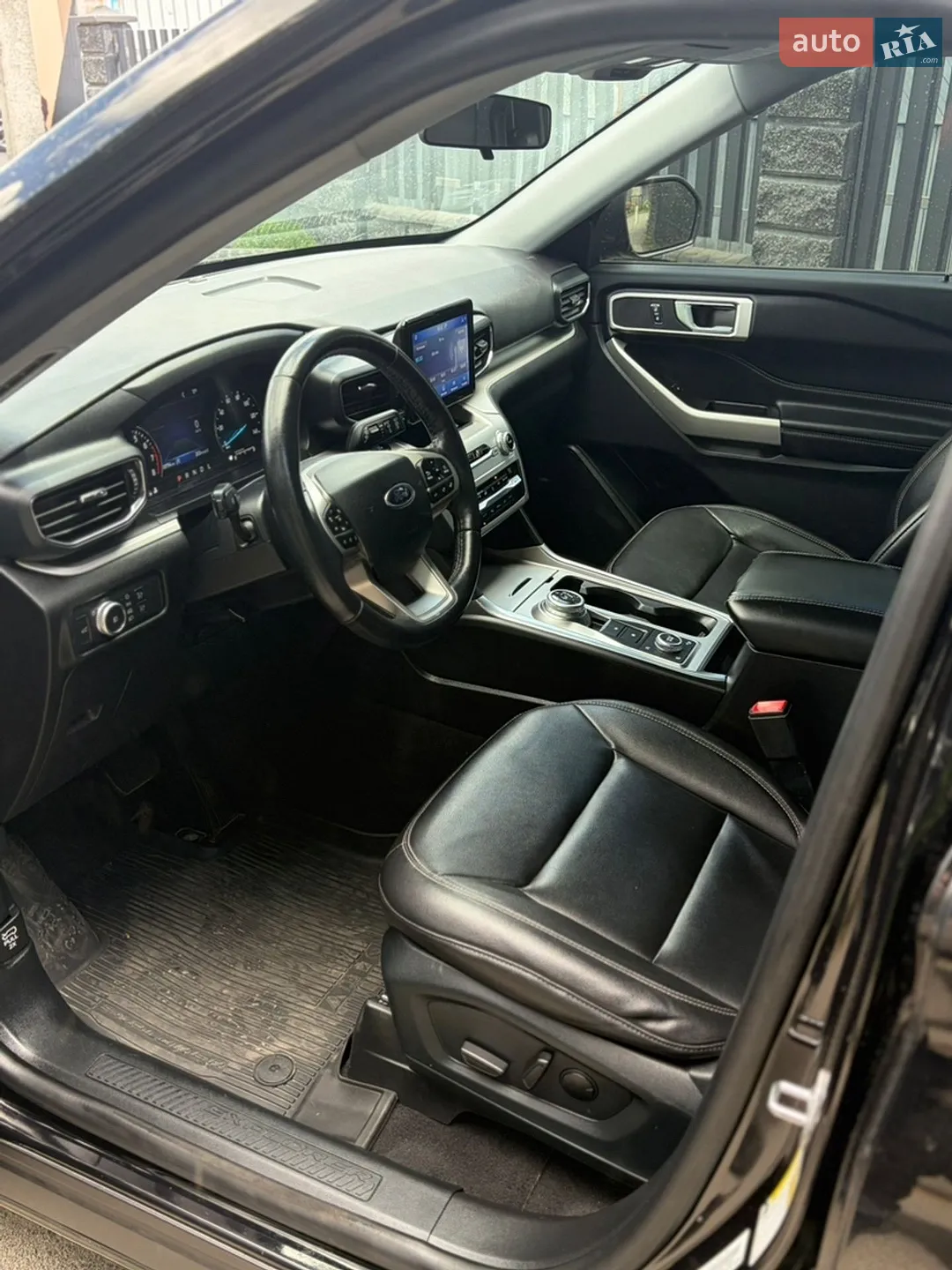 2020 Ford Explorer - мініатюра 18