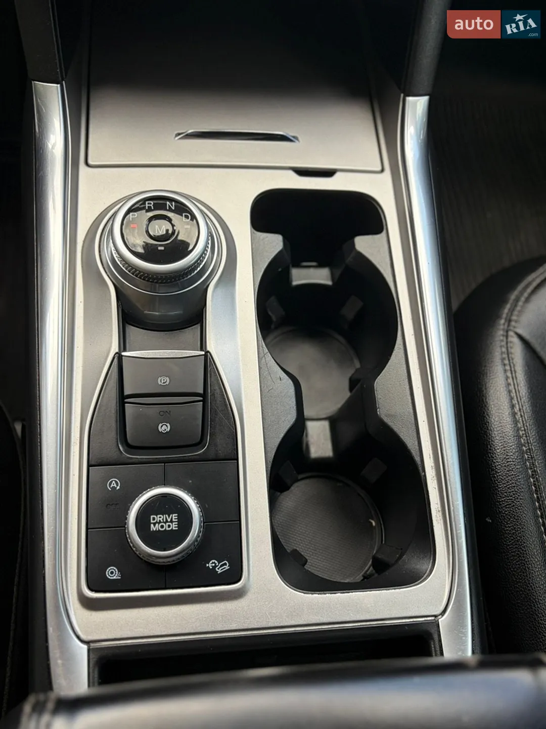2020 Ford Explorer - мініатюра 21