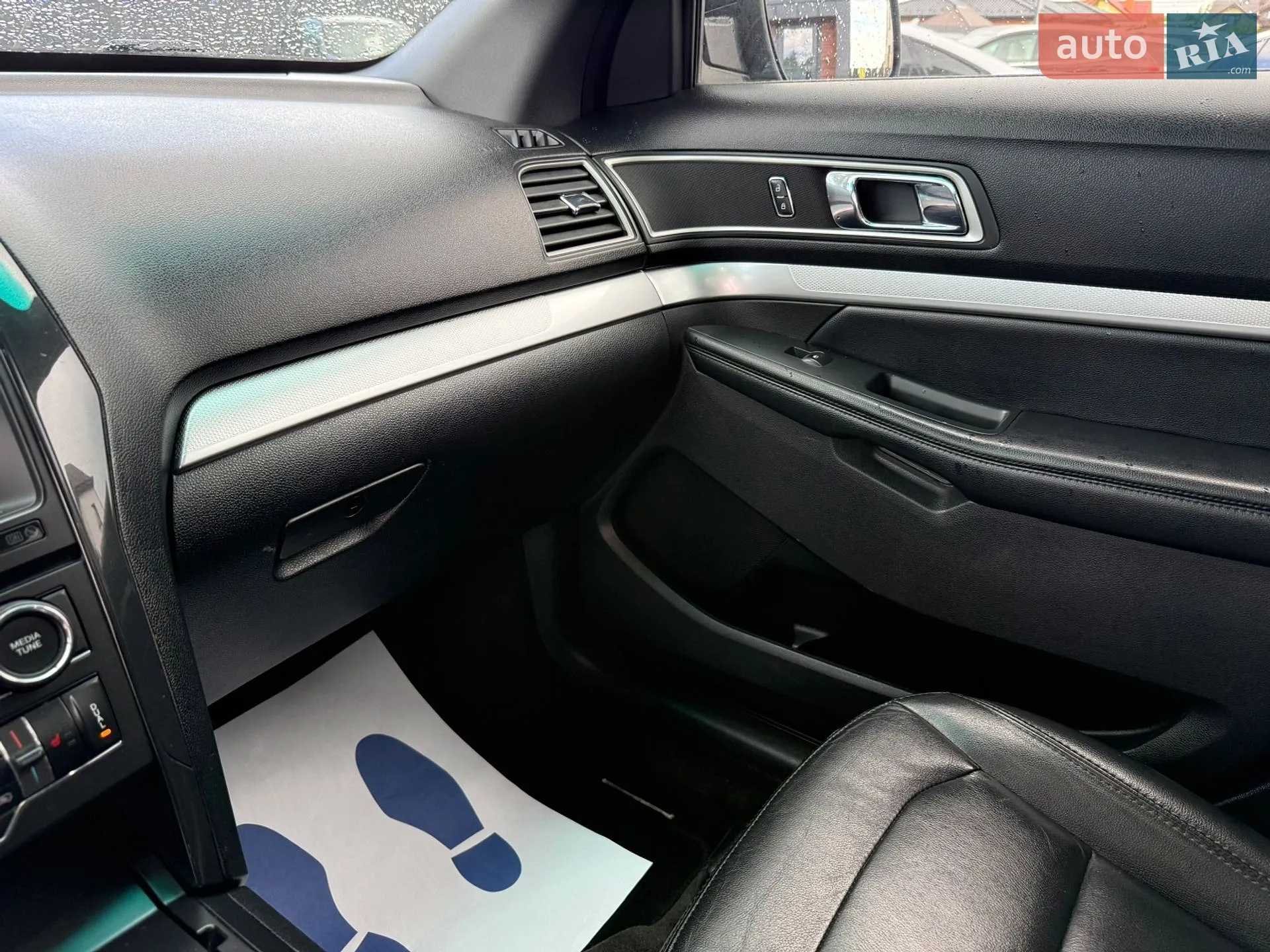 2016 Ford Explorer - мініатюра 39