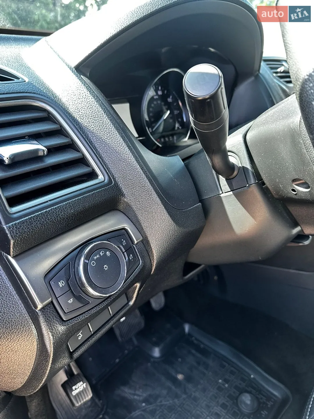 2018 Ford Explorer - мініатюра 17