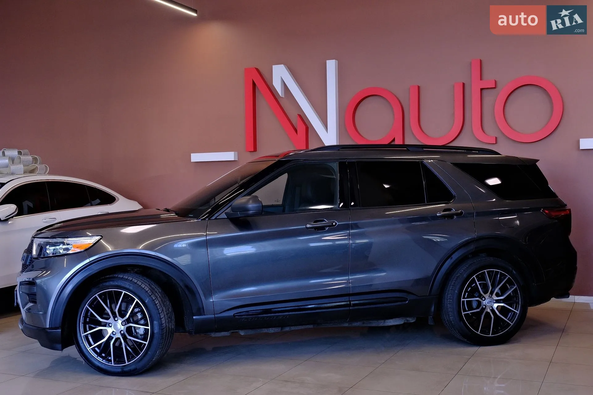 2020 Ford Explorer - мініатюра 11