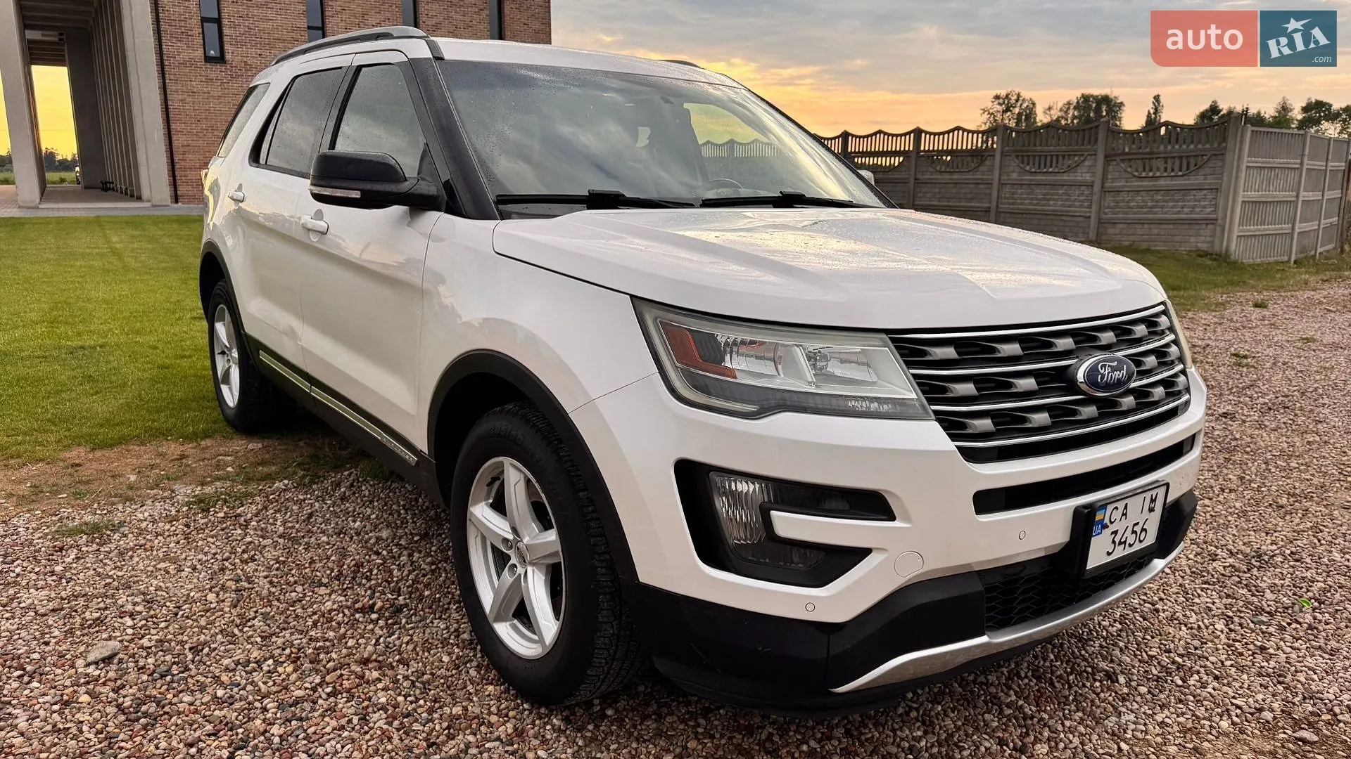 2016 Ford Explorer - мініатюра 3