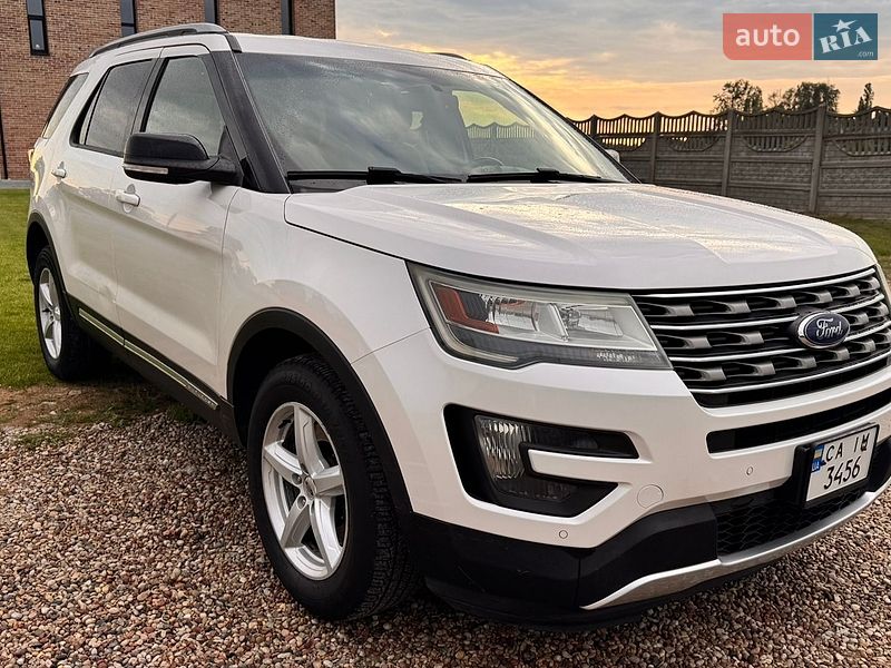 Позашляховик / Кросовер Ford Explorer 2016 в Києві