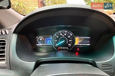 Позашляховик / Кросовер Ford Explorer 2016 в Києві