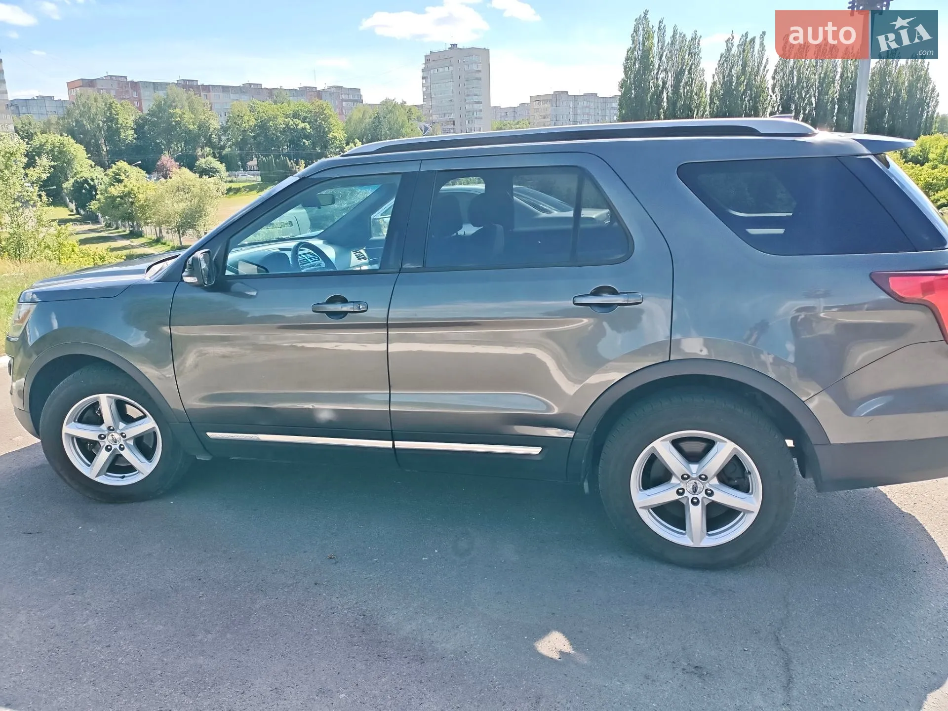 2016 Ford Explorer - мініатюра 2