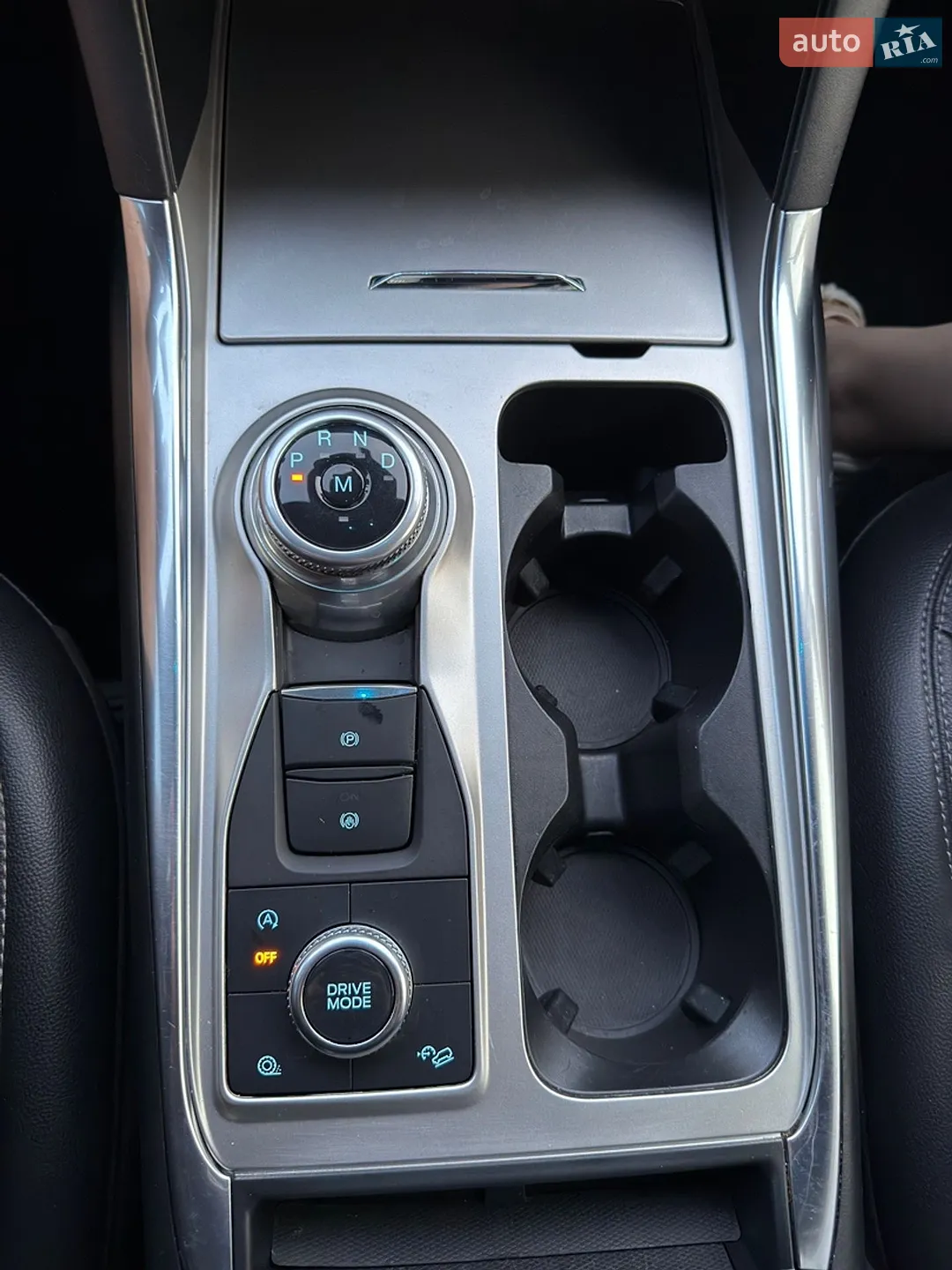 2020 Ford Explorer - мініатюра 26