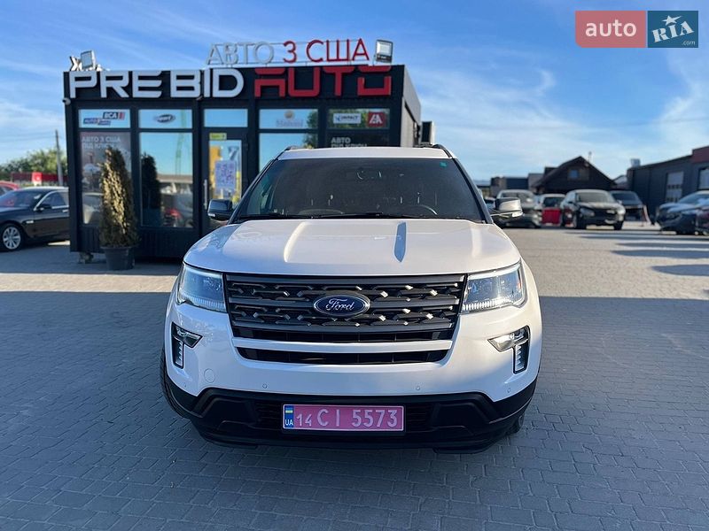 Ford Explorer, photos from the listing