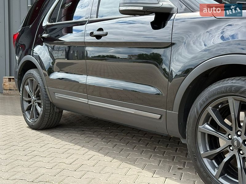 Позашляховик / Кросовер Ford Explorer 2017 в Ковелі